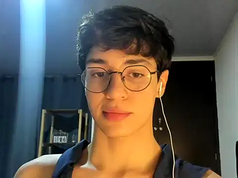 TheBluePrince Show in webcam