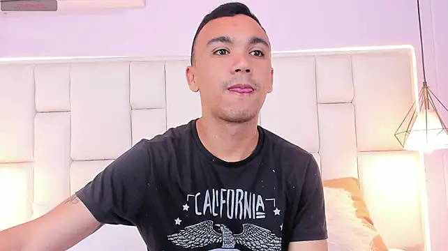 Show de AndresSolorzano_ na webcam