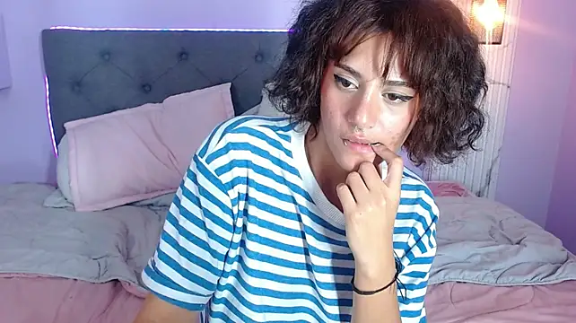 Pokazy przed kamerką – somi_sun_