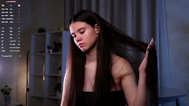 Show modela WiloneRogue na web-kameri