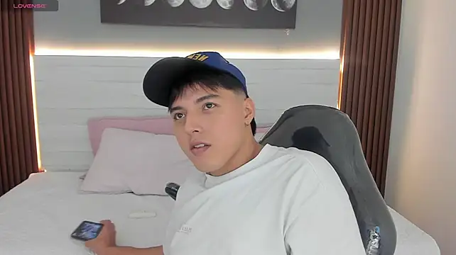 Oustin_kirt Шоу с уебкамера