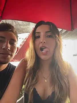 Luke_and_Liah Pertunjukan Webcam