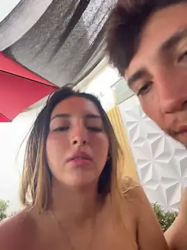 Luke_and_Liahn Webbikameraesitys