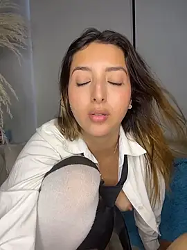Luke_and_Liah Show in webcam