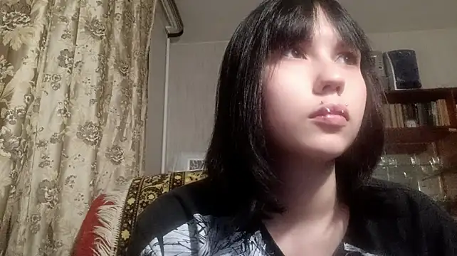 IselaKamman 网络视讯表演