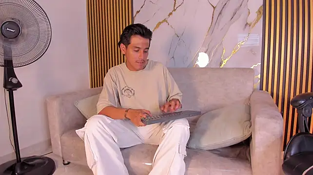 Webkamerová show oliverSky_