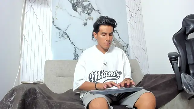 Show de webcam de oliverSky_