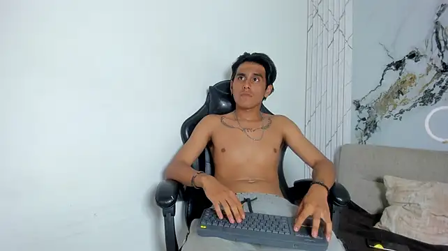 oliverSky_ Webcam-Show