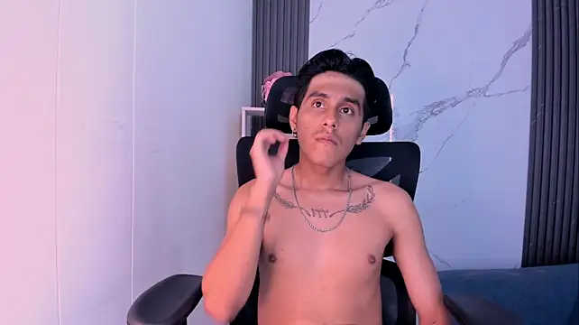 oliverSky_ Show Webcam