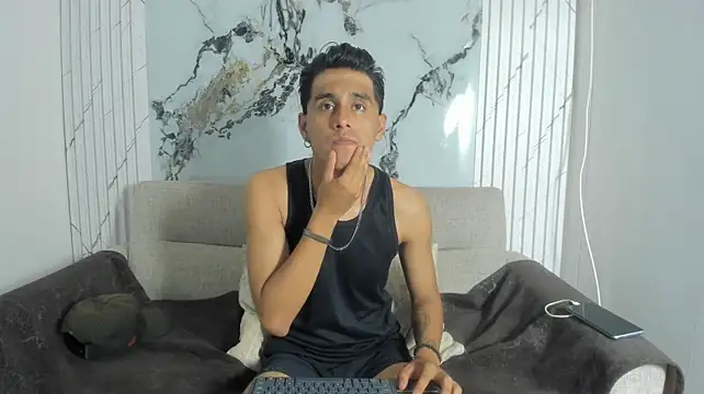 oliverSky_ Webcamshow