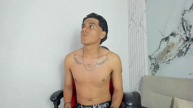 Show de webcam de oliverSky_