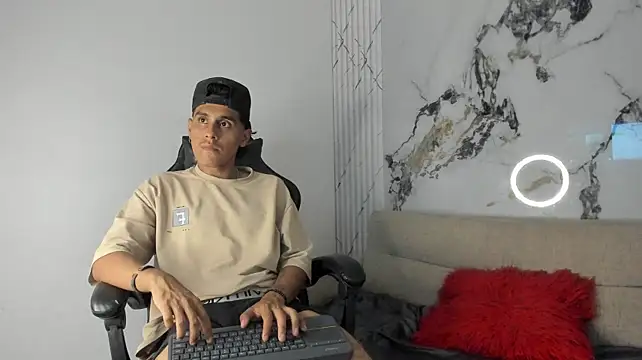 oliverSky_ Pertunjukan Webcam