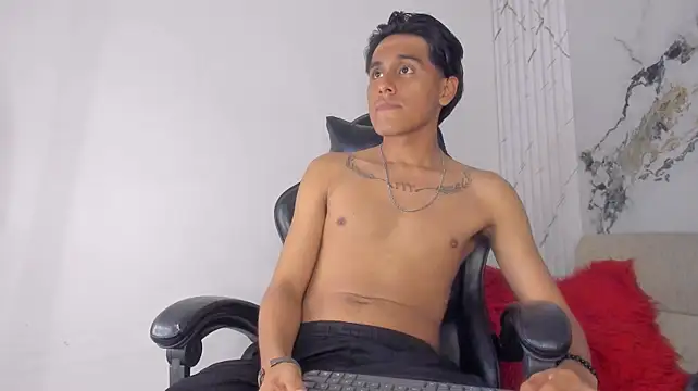 Show de oliverSky_ na webcam