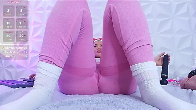Lucyybelle_'s Webcam Show