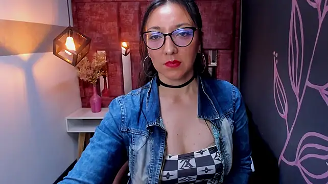 Chat +18 de Mabel_Clark__ ao vivo