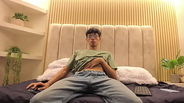 Ethan_Kayn Webbikameraesitys