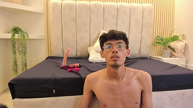 Вебкам-шоу Ethan_Kay