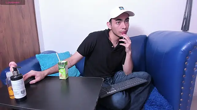 StrongGazen Webbikameraesitys