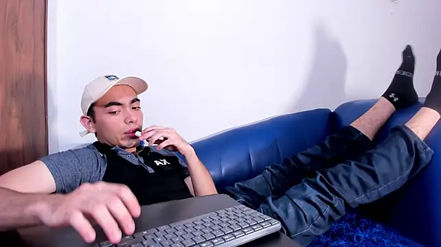 Pokazy przed kamerką – StrongGaze