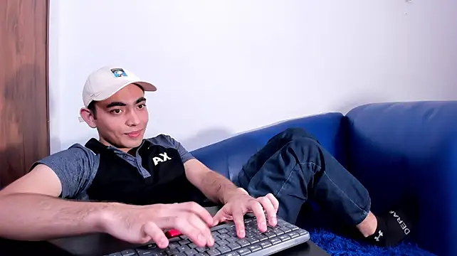 StrongGaze: διαδικτυακό σόου στην κάμερα
