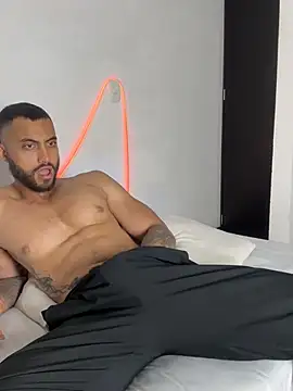 ClayBrownn Webbikameraesitys