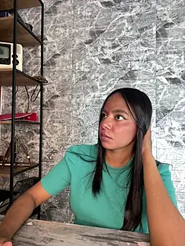 MorenaAfterDark_'s Webcam Show