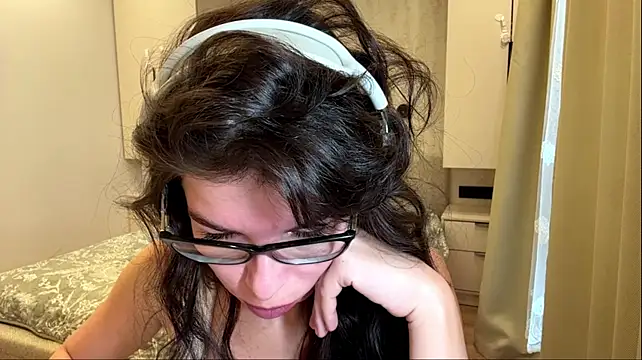 Show modela CandyceMullarkey na web-kameri