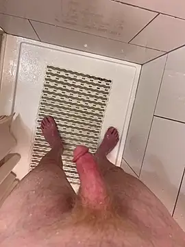 gingerman123 Show in webcam