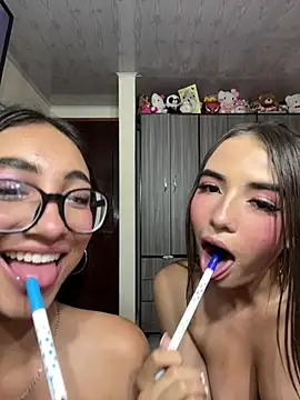 sashafox03's Webcam Show
