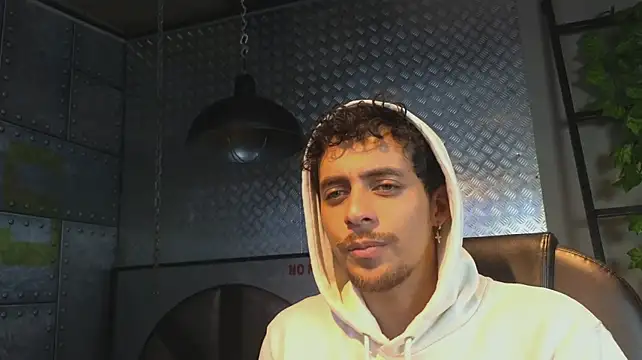 Show de Jeey_Bee na webcam