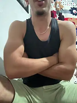 Hirou9 Adlı Modelin Web Kamerası Şovu