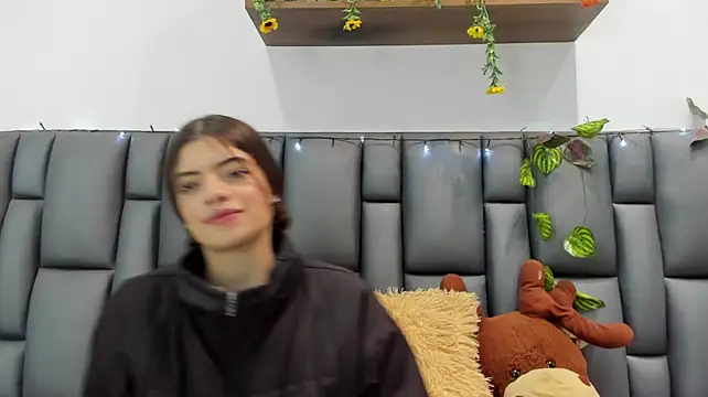 Cloee_Cute Webcamshow