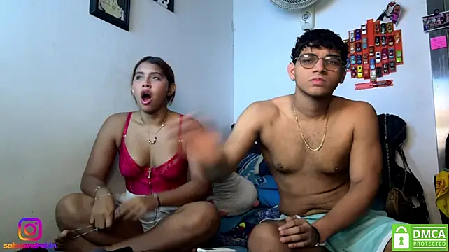 saboandrobin's Live XXX Chat