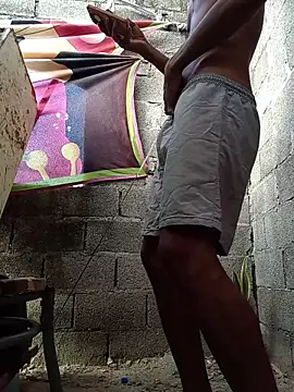 LA_MACAGUA777 Show in webcam
