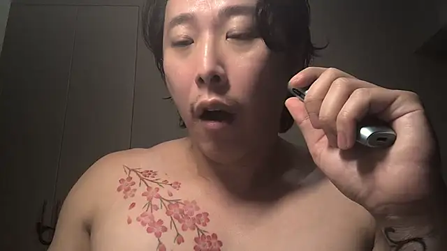 Show modela straightsakura na web-kameri