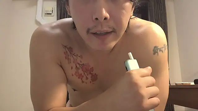 straightsakura webcam show
