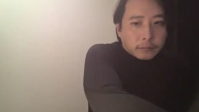 Show modela jin-sakura na web-kameri