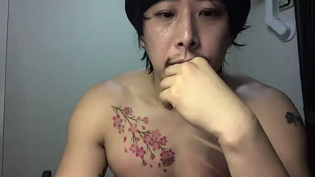 jin-sakura Show in webcam