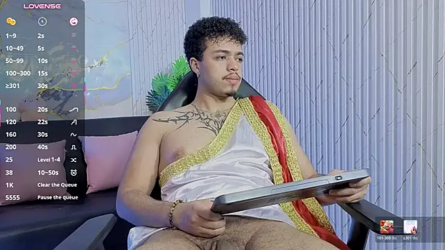 Dominic_tay Show in webcam