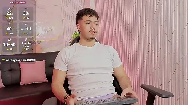 Dominic_tayn Webbikameraesitys