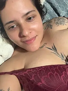 Show de khallyhot na webcam