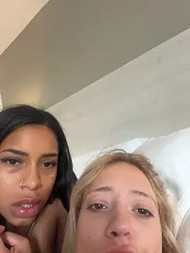 NaughtyLexa Chat XXX in diretta