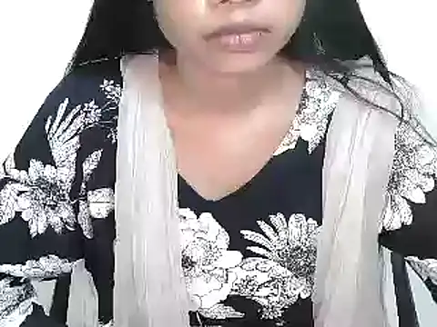 Kristi_banarzi ওয়েবক্যাম শো