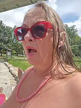 Czat XXX na żywo – Hot-Muci