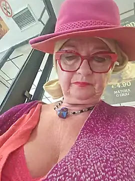 Hot-Muci's Webcam Show