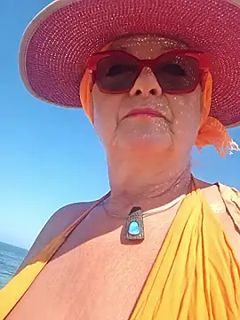 Pokazy przed kamerką – Hot-Muci