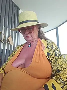 Chat +18 de Hot-Muci ao vivo