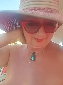 Pokazy przed kamerką – Hot-Muci