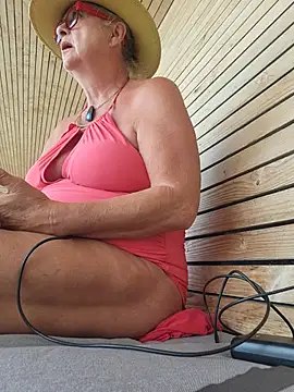 Hot-Muci Webcam show