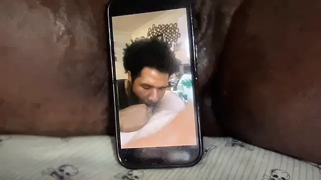 THEFOXESDEN3's Webcam Show